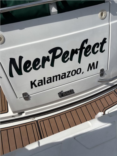 2001 Four Winns 268 Vista  26’ Boat  Lettering from Greg N, MI