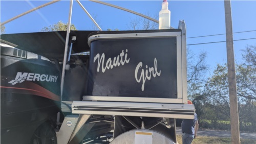 Pontoon boat Lettering from Tracie G, NC