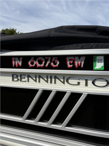 2022 Bennington 22LSB Tritoon  Lettering from Scott I, IN